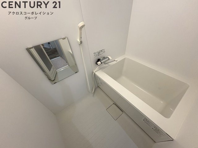シンプルで清潔な浴室です！