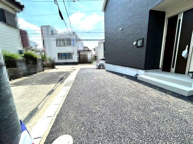 三木市緑が丘町本町第2－3号棟の駐車場