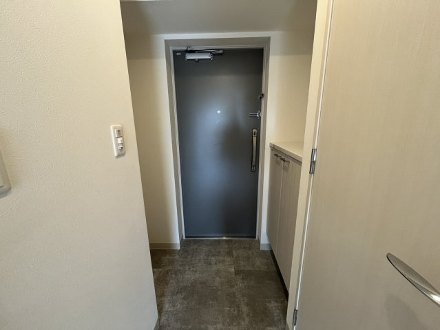 アプリーレ元町ウエストの玄関