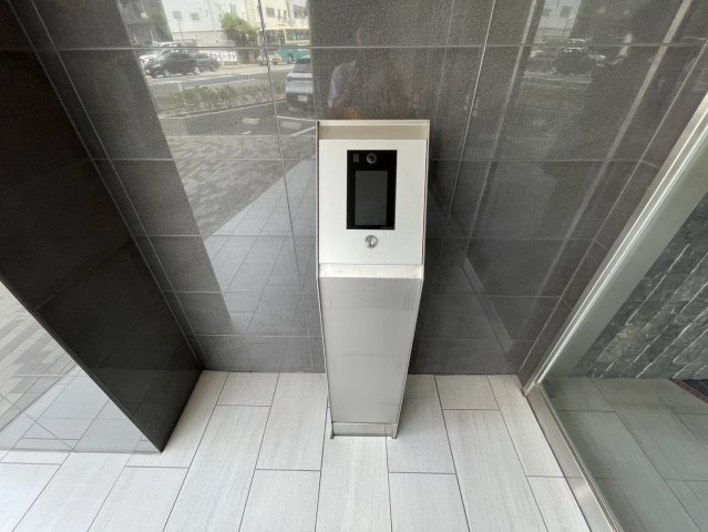 セレニテ神戸ミラクシュッドのエントランス