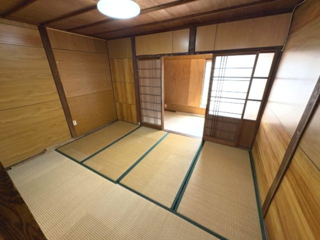 長田区長者町貸家の和室