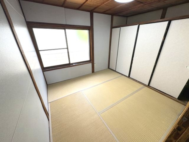 長田区長者町貸家の寝室