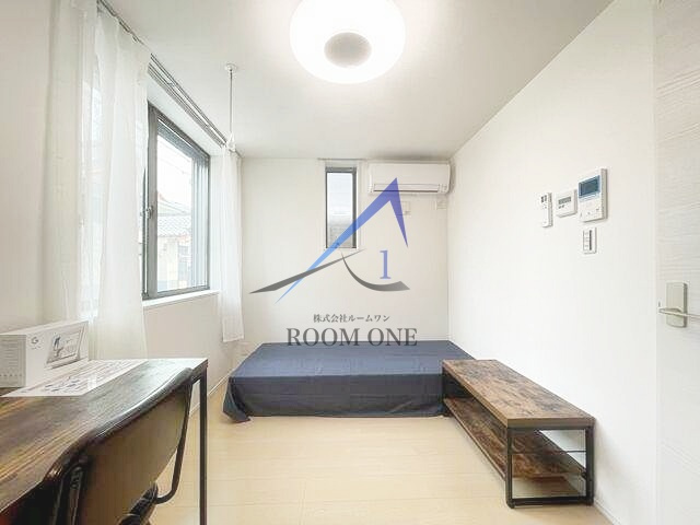 THE　ROOM‘S羽田の居間・リビング|洋室のお部屋です。（家具・小物はイメージです）