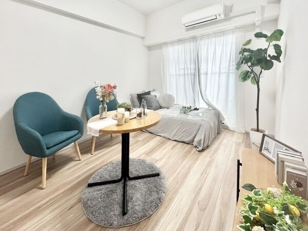 S-RESIDENCE堀田駅前futur(フチュール)　FR・家電キャンペーン実施中!の居間・リビング