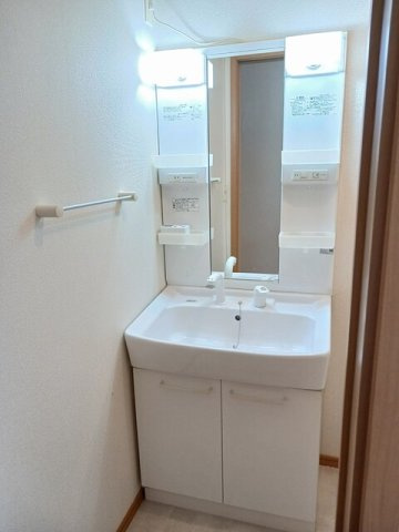 カノン・エスの洗面所|広い洗面スペース