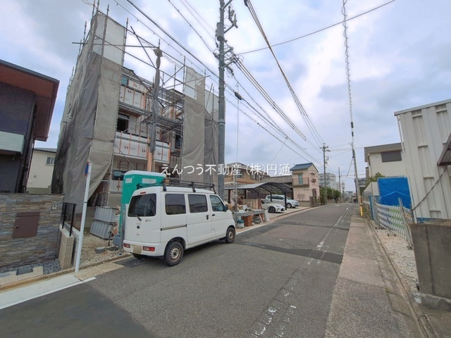 MEDIA村上町の前面道路含む現地写真