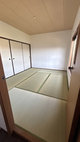 駅家町弥生ケ丘　再生住宅の和室