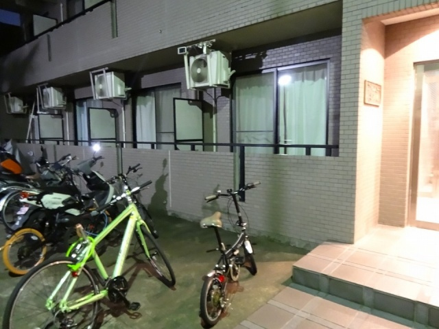 ファインコート北新宿のその他共用部分|駐輪場