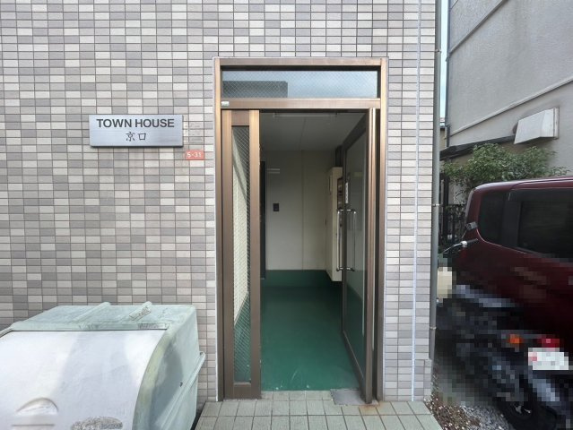 タウンハウス京口のエントランス