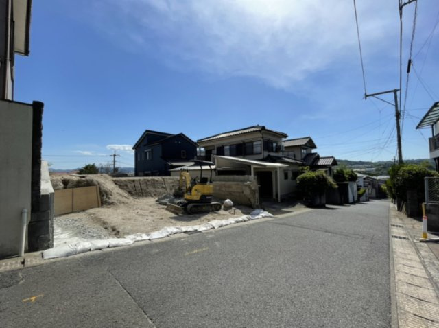 鹿児島市武岡四丁目　土地の前面道路含む現地写真