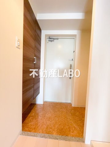 Luxe大正の玄関