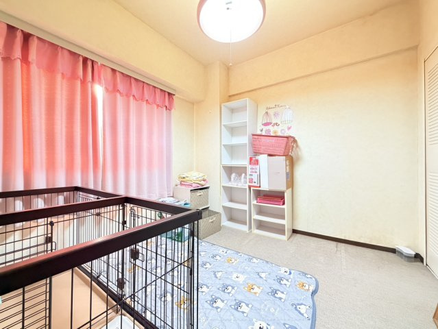 潮来市ネオシティ潮来中古マンションの洋室