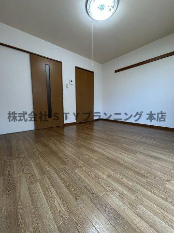 仲介手数料０円！プレザントKの居間・リビング
