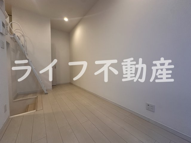 Y&Mアルタイル加納の居間・リビング|使いやすい居間です