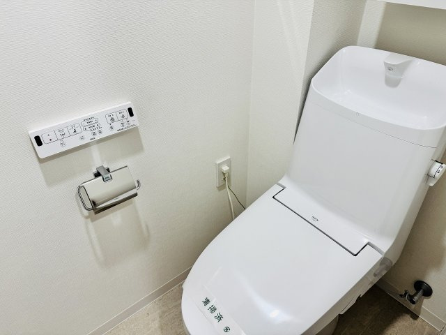 プレミスト高尾サクラシティエアリーコートのトイレ|～暖房温水洗浄機能付きトイレ　冬場は特に嬉しい機能ですね～