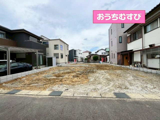 春日井市大手田酉町3丁目(全2棟)の前面道路含む現地写真