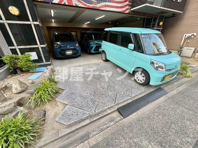 名古屋市中区大須１丁目の賃貸マンションの駐車場