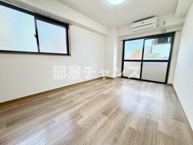 名古屋市中区大須１丁目の賃貸マンションの居間・リビング