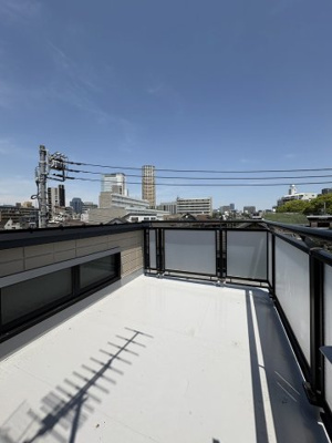 【バルコニー】 | 中目黒戸建