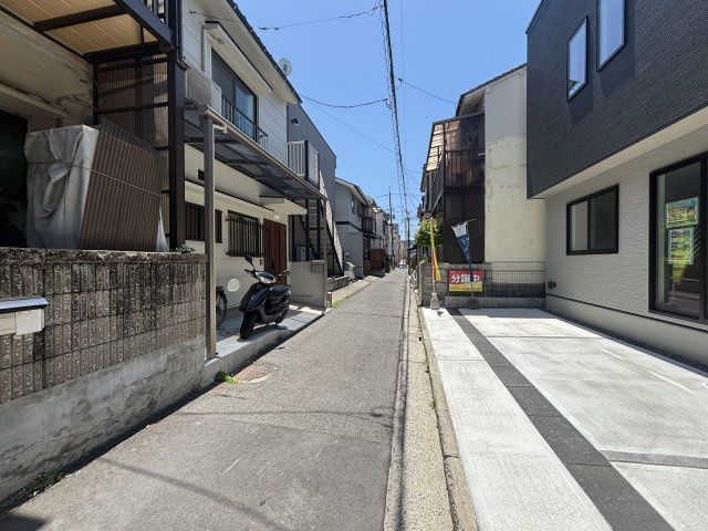 南区宇品御幸5丁目の前面道路含む現地写真|周辺道路交通量少なめです。