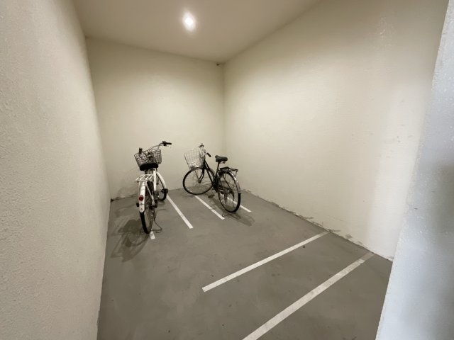 【駐車場】 | ハートフル岡場駅前 | 駐輪場です
