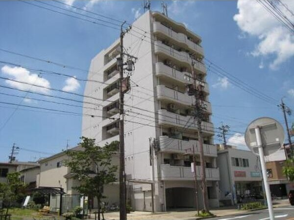 VIVIAN尾頭橋の外観