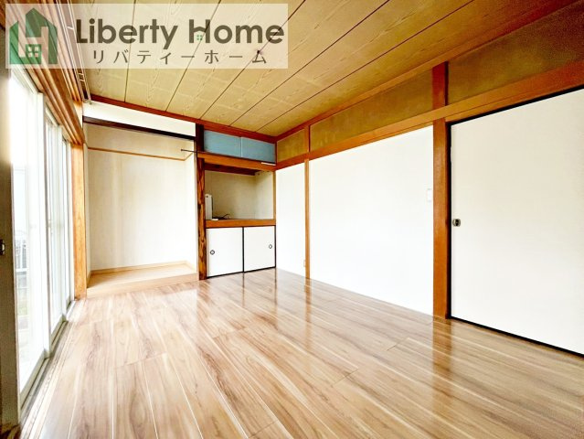 かすみがうら市宍倉　中古戸建の居間・リビング
