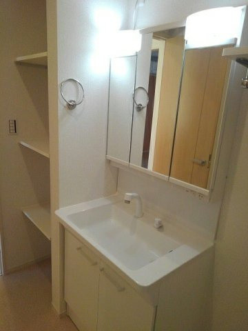 エスペランサ　　刈谷市近郊の賃貸はクラスホーム刈谷店の洗面所|広い洗面スペース