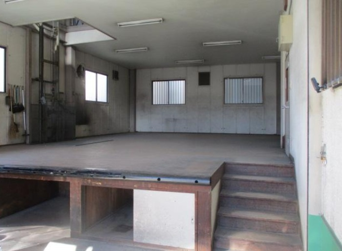 川口市前川２丁目の倉庫