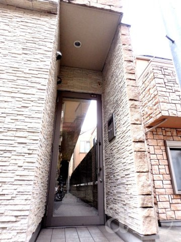 八景舎高円寺南Bのエントランス|清潔なエントランスです