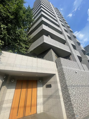 スカイコート原宿の外観