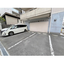 ライフステージ新大阪の駐車場