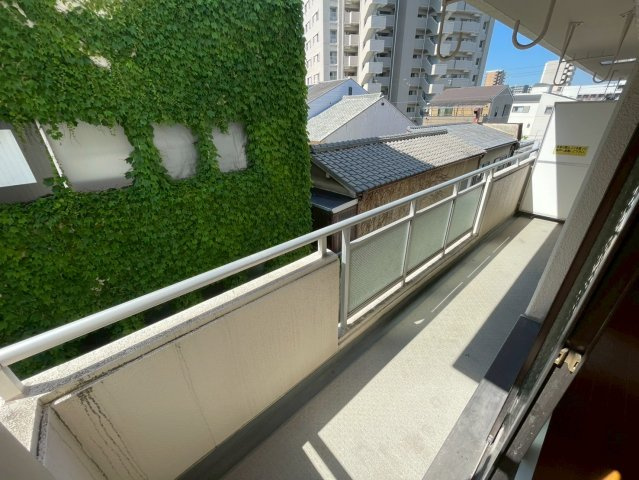 ライフステージ新大阪のバルコニー