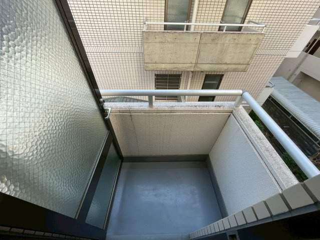 ライフステージ新大阪のバルコニー