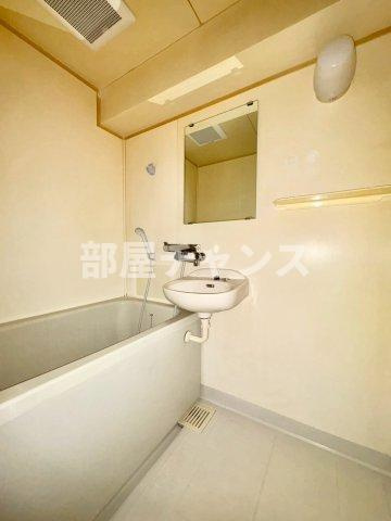 名古屋市中区丸の内３丁目の賃貸マンションの浴室