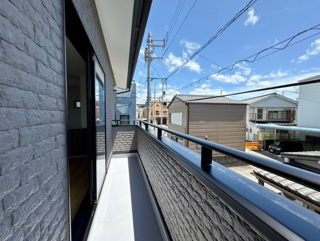 「JR旭駅まで1分！」高知市旭駅前町　新築一戸建てのバルコニー