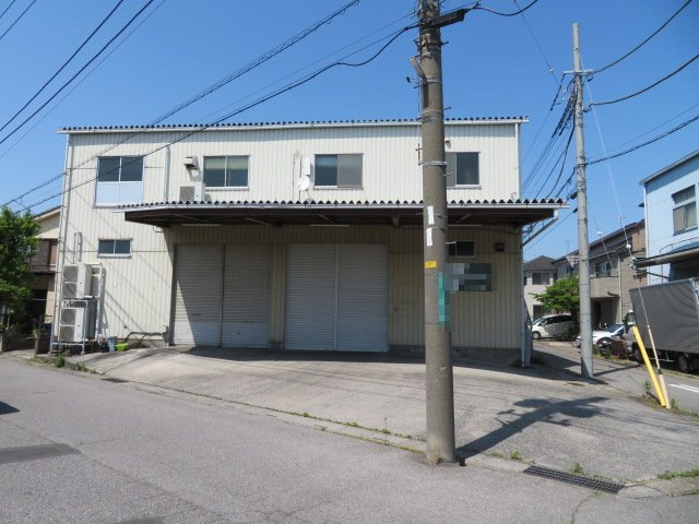 川口市赤井１丁目の倉庫