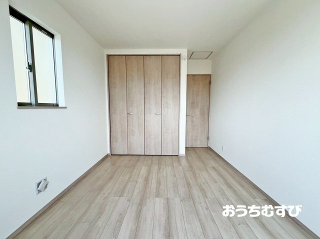 春日井市石尾台6丁目4番(全2棟)の洋室