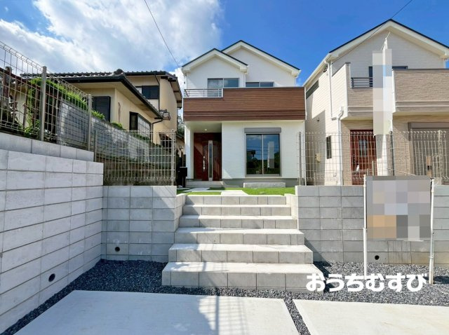 春日井市石尾台6丁目4番(全2棟)の前面道路含む現地写真