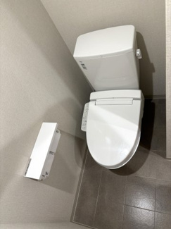 【トイレ】 | オリヴィエ宝町 | 温水洗浄暖房便座※イメージです
