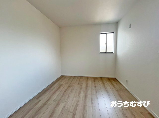 春日井市石尾台6丁目4番(全2棟)の洋室