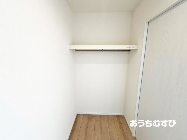 春日井市石尾台6丁目4番(全2棟)の収納