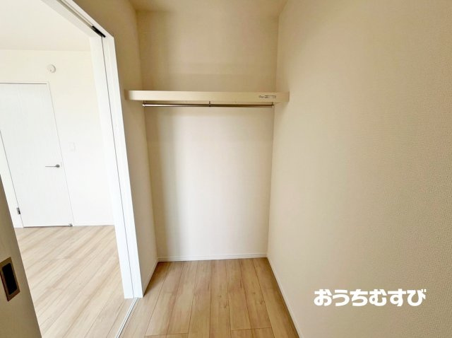 春日井市石尾台6丁目4番(全2棟)の収納
