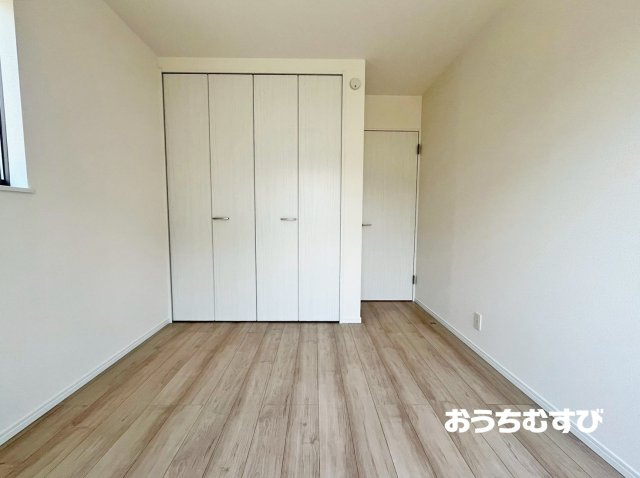 春日井市石尾台6丁目4番(全2棟)の洋室