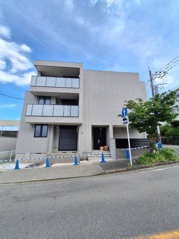 あざみ野１丁目メゾンのエントランス