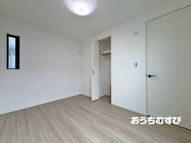 北区東水切町215②(全2棟)の洋室