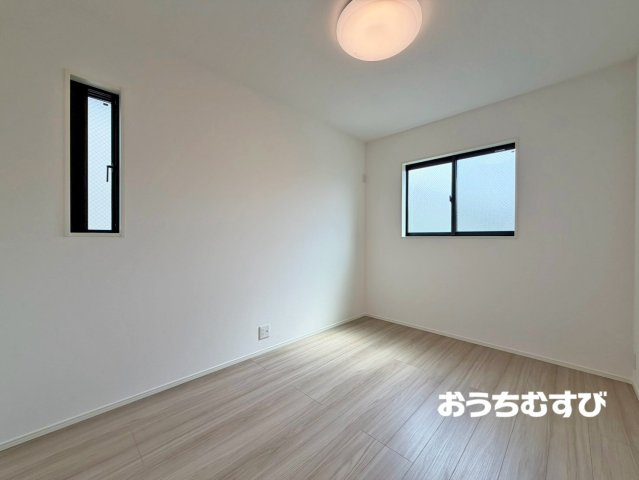 北区東水切町215②(全2棟)の洋室