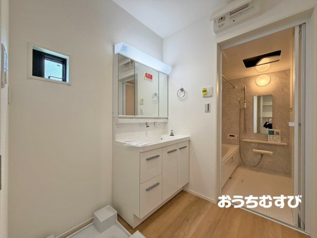 北区東水切町215②(全2棟)の独立洗面台