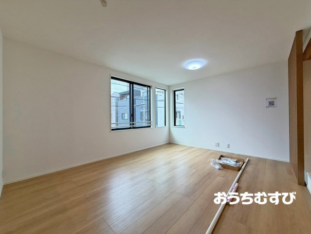 北区東水切町215②(全2棟)の居間・リビング