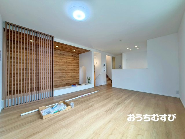 北区東水切町215②(全2棟)の居間・リビング